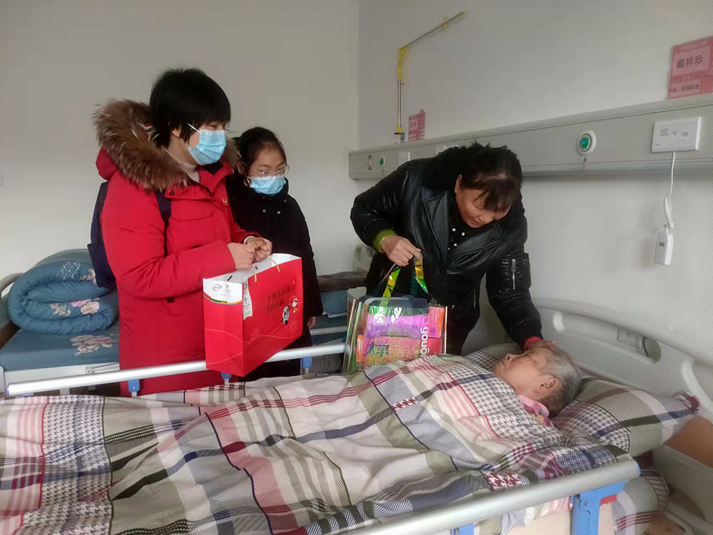 濃濃關懷暖人心 永安行黨支部春節前慰問五保戶2